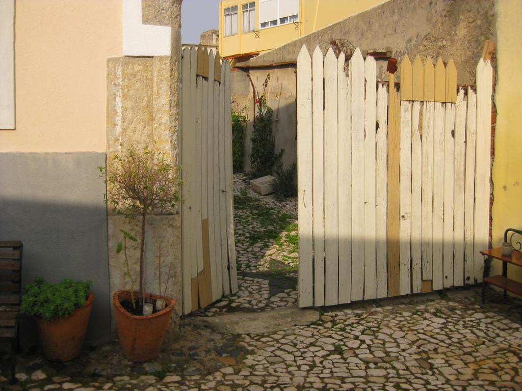 דירות ליסבון The Back Yard Nest חדר תמונה